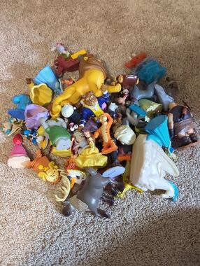 Over 3.5 Pounds Of Disney Toys